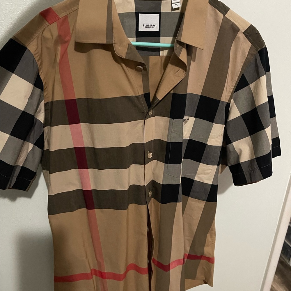 Burberry men xl